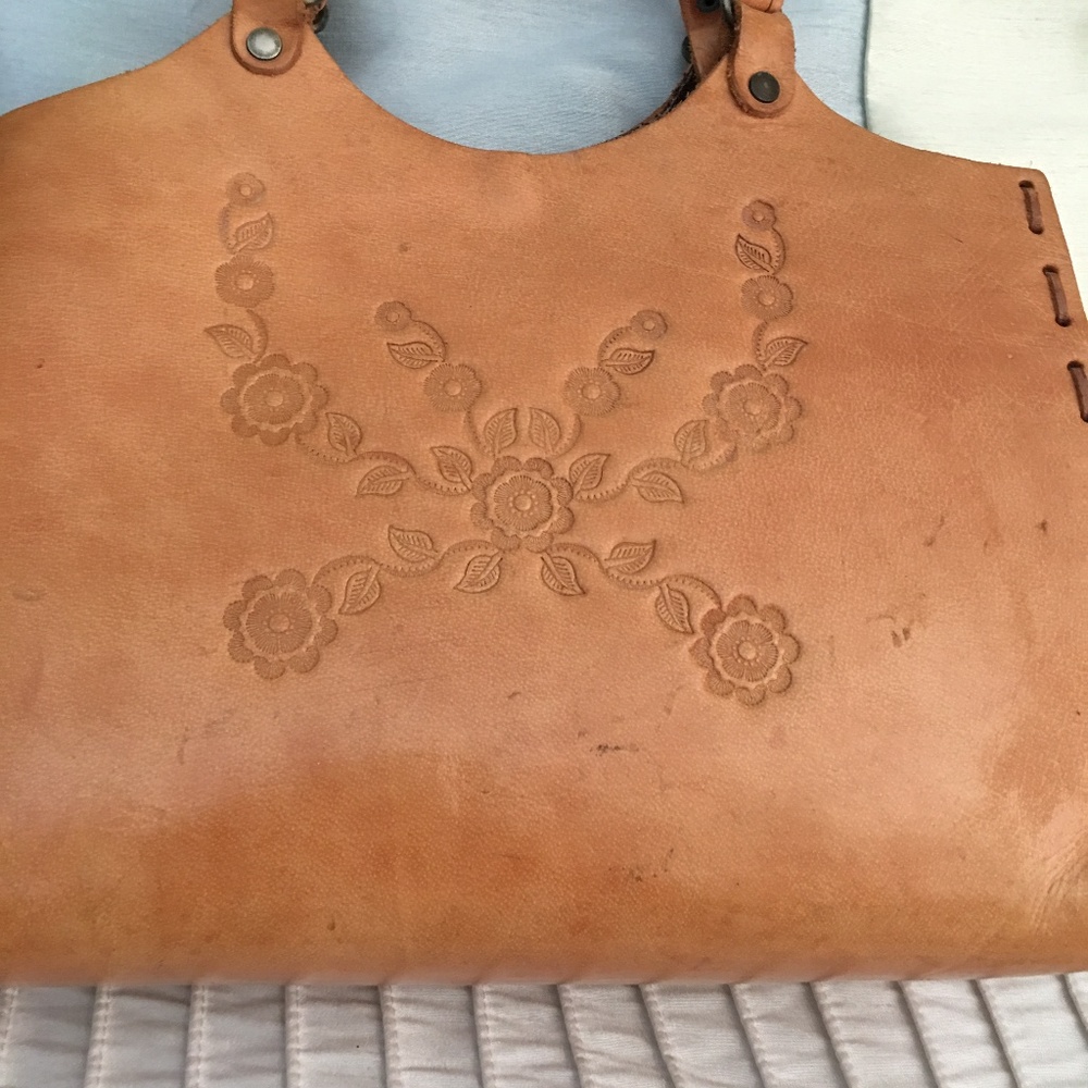 NATURAL LEATHER BAG